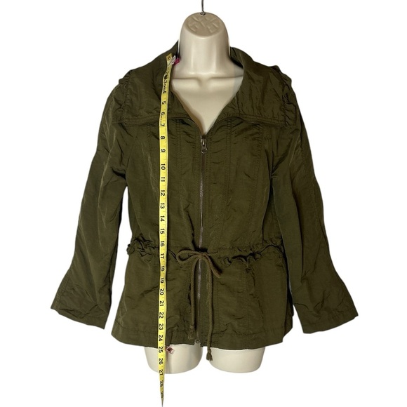 Loft army green jacket with front zipper and drawstring waist size MP - Picture 4 of 6